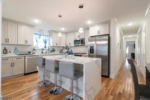 319 Renner Ave, Newark, NJ 07112 - Photo 18