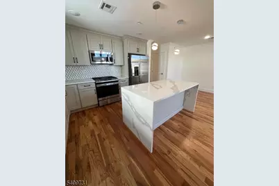 319 Renner Ave, Newark, NJ 07112 - Photo 8