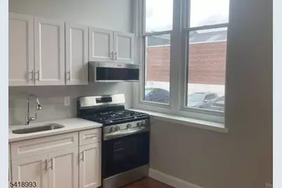 38 Mill St, Paterson, NJ 07501 - Photo 16