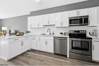 6 Maddaket, Scotch Plains Township, NJ 07076 - Photo 4