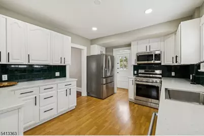 39 Coddington Ave, North Plainfield, NJ 07060 - Photo 10