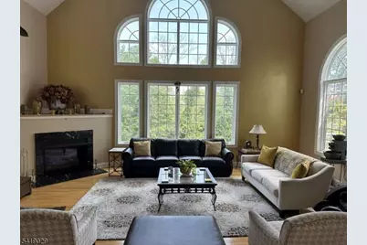 104 Darren Dr, Bernards Township, NJ 07920 - Photo 4