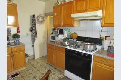 150-52 Hillside Ter, Irvington, NJ 07111 - Photo 18