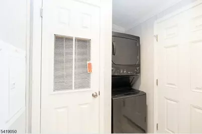 4 Oakdale Village Dr, South Brunswick Township, NJ 08902 - Photo 16