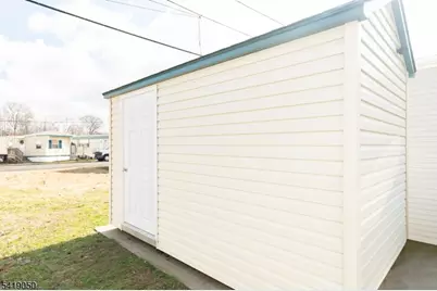 4 Oakdale Village Dr, South Brunswick Township, NJ 08902 - Photo 18