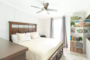 4 Oakdale Village Dr, South Brunswick Township, NJ 08902 - Photo 8