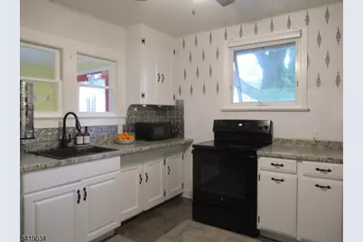 223 Washburn Ave, Washington Township, NJ 07882 - Photo 10