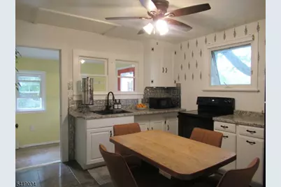 223 Washburn Ave, Washington Township, NJ 07882 - Photo 8