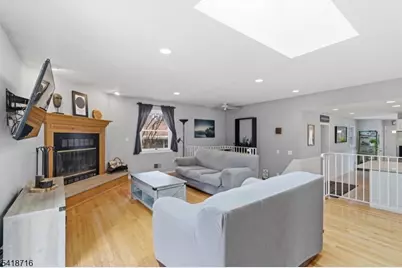 42 W Lake Shore Dr, Rockaway Township, NJ 07866 - Photo 4