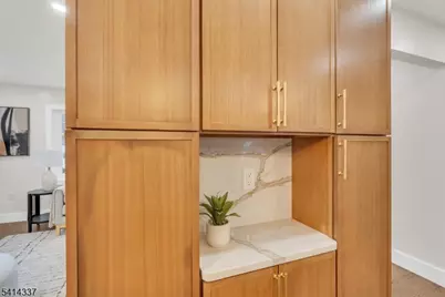 326 Saint Cloud Ave, West Orange Township, NJ 07052 - Photo 14