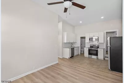 129 Main St #3, Bloomingdale, NJ 07403 - Photo 10