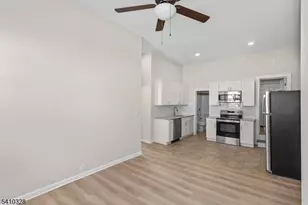 129 Main St, Bloomingdale, NJ 07403 - Photo 10