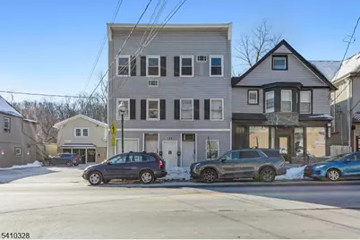 129 Main St #3, Bloomingdale, NJ 07403 - Photo 2