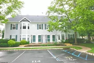 125 Marsillo Ct, Bridgewater, NJ 08807 - Photo 1