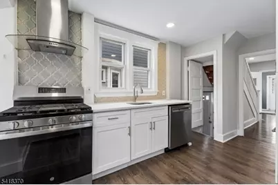 32 Edgewood Rd, Glen Ridge, NJ 07028 - Photo 12