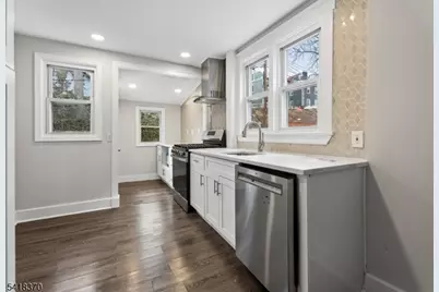 32 Edgewood Rd, Glen Ridge, NJ 07028 - Photo 10