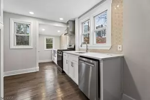 32 Edgewood Rd, Glen Ridge, NJ 07028 - Photo 10