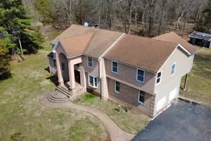 79 Cherry Brook Dr, Montgomery Township, NJ 08540 - Photo 2