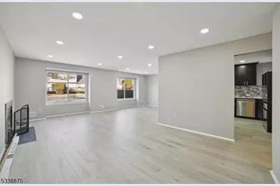 11 Freedom Ct #11, Montville Township, NJ 07045 - Photo 2