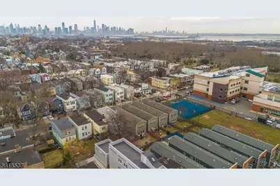 41 New St, Jersey City, NJ 07305 - Photo 16