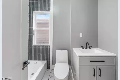 41 New St, Jersey City, NJ 07305 - Photo 10