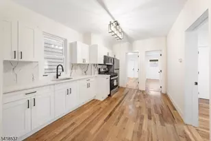 41 New St, Jersey City, NJ 07305 - Photo 2
