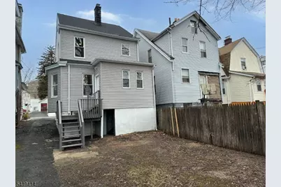 448 Stuyvesant Ave, Irvington, NJ 07111 - Photo 4