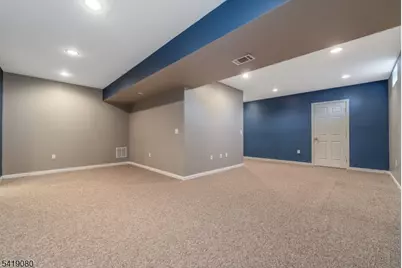 44 Colts Ln, Raritan Township, NJ 08822 - Photo 20