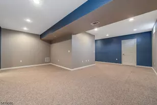 44 Colts Ln, Raritan Township, NJ 08822 - Photo 20