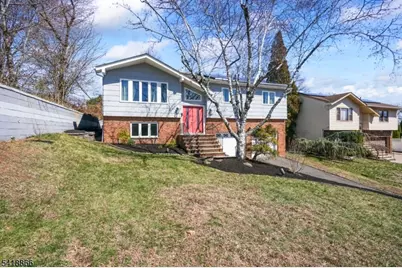 15 Wanda Ct, Clifton, NJ 07014 - Photo 2