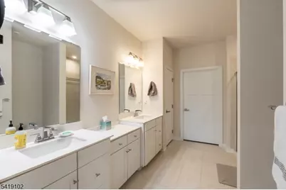 18 Sparrowhawk St, Washington Township, NJ 07882 - Photo 12