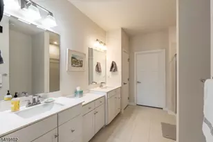 18 Sparrowhawk St, Washington Township, NJ 07882 - Photo 12