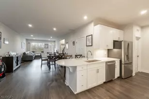 18 Sparrowhawk St, Washington Township, NJ 07882 - Photo 6