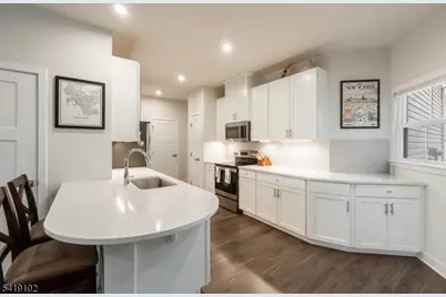 18 Sparrowhawk St, Washington Township, NJ 07882 - Photo 4