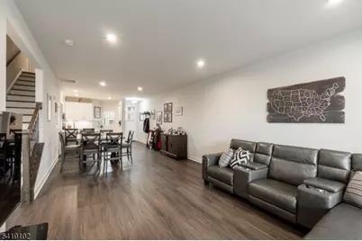 18 Sparrowhawk St, Washington Township, NJ 07882 - Photo 8