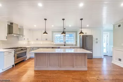 44 4th Ave, Roseland, NJ 07068 - Photo 14