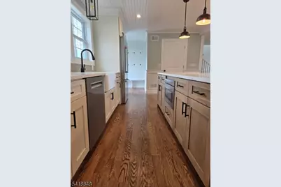 44 4th Ave, Roseland, NJ 07068 - Photo 12