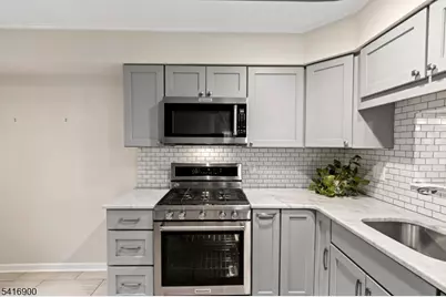 14G Dorado Dr #G, Morristown, NJ 07960 - Photo 8