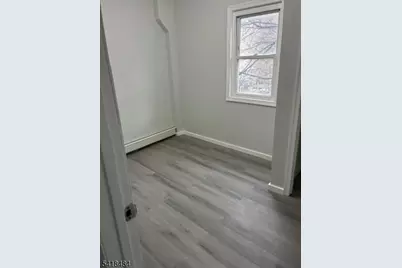 10 Mary St, Paterson, NJ 07503 - Photo 14