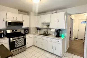 7 Marshall St, Paterson, NJ 07501 - Photo 4