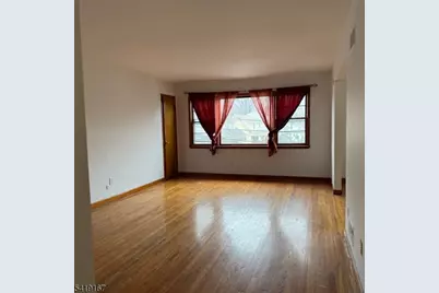 183 Laurel Ave, Union Township, NJ 07083 - Photo 6