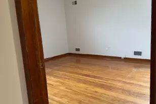 183 Laurel Ave, Union Township, NJ 07083 - Photo 2