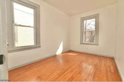 76 Aldine St, Newark, NJ 07112 - Photo 8