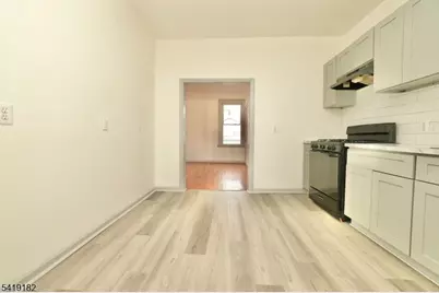 76 Aldine St, Newark, NJ 07112 - Photo 4