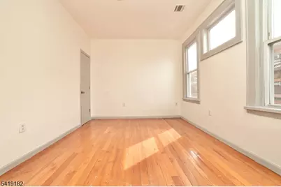 76 Aldine St, Newark, NJ 07112 - Photo 12