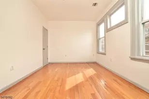 76 Aldine St, Newark, NJ 07112 - Photo 12