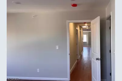 560 N 11th St, Newark, NJ 07107 - Photo 6