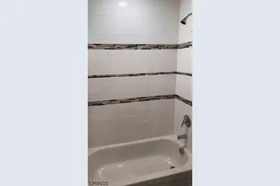 560 N 11th St, Newark, NJ 07107 - Photo 22