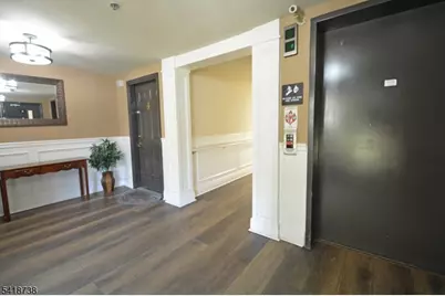 37 Park Edge, Berkeley Heights Township, NJ 07922 - Photo 2