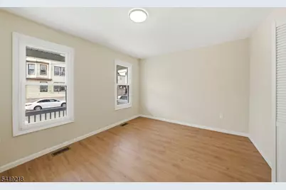 216 Delaware St, Elizabeth, NJ 07206 - Photo 12